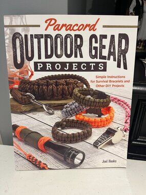 BOOK Paracord Outdoor Gear Projects Simple Instructions for Survival DIY KNOTS